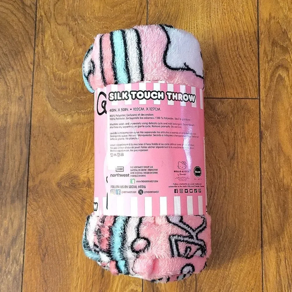 HELLO KITTY Printed Silk Touch‎ Throw Blanket NWT Pink Bows 40x50